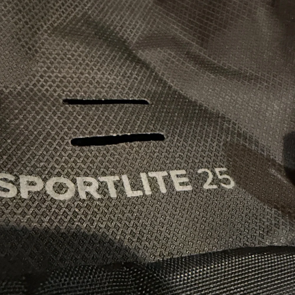 Osprey Sportlite 25 Backpack in EUC - Picture 12 of 12
